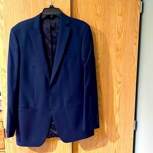 A navy blue Apt. 9 40R suit jacket